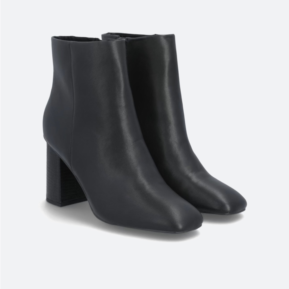 DV by Dolce Vita Mellow Dress Bootie